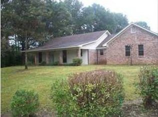 6697 Barrow Ln, Vicksburg, MS 39180