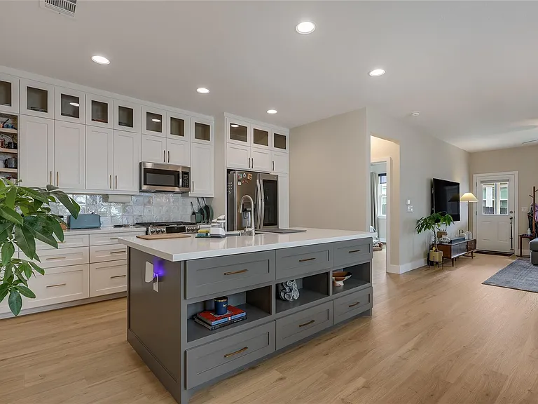 5403 Dimesky Ln — Photo 11