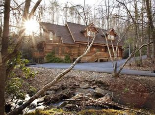 624 Pinnacle Vista Rd, Gatlinburg, TN 37738