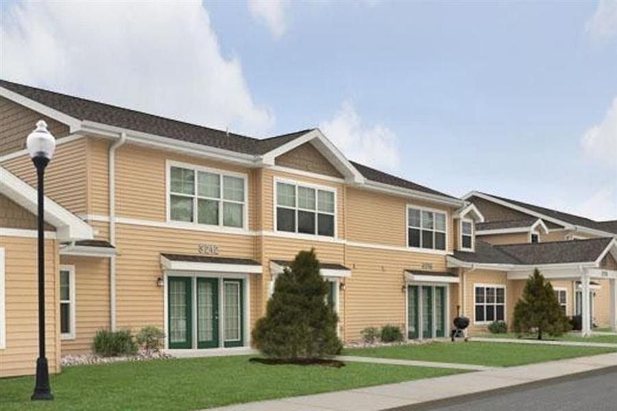 3218 Village Lane