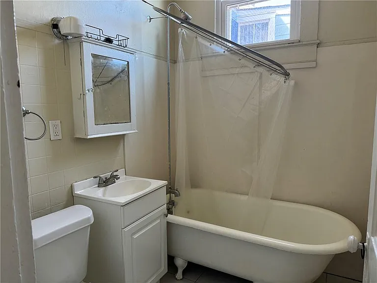 3823 Cleveland Ave #A — Photo 9