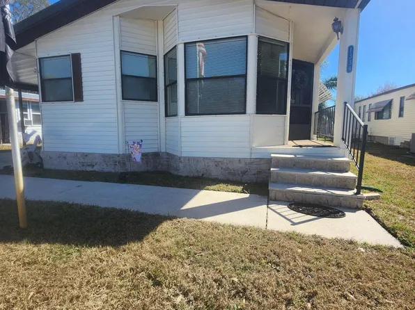 1334 Barefoot Cir, Barefoot Bay, FL 32976