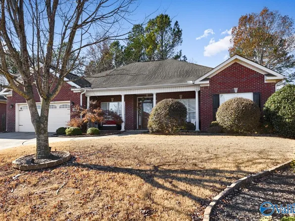 211 Blackwood Dr, Madison, AL 35757