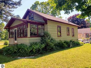 755 Washington Ave, Elberta, MI 49628