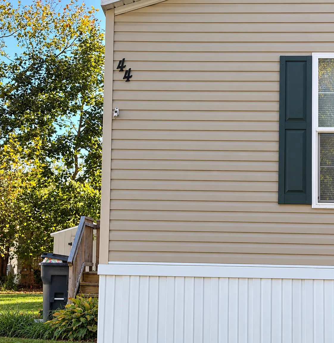 2 bed, 1056 sqft, $999 — Photo 1
