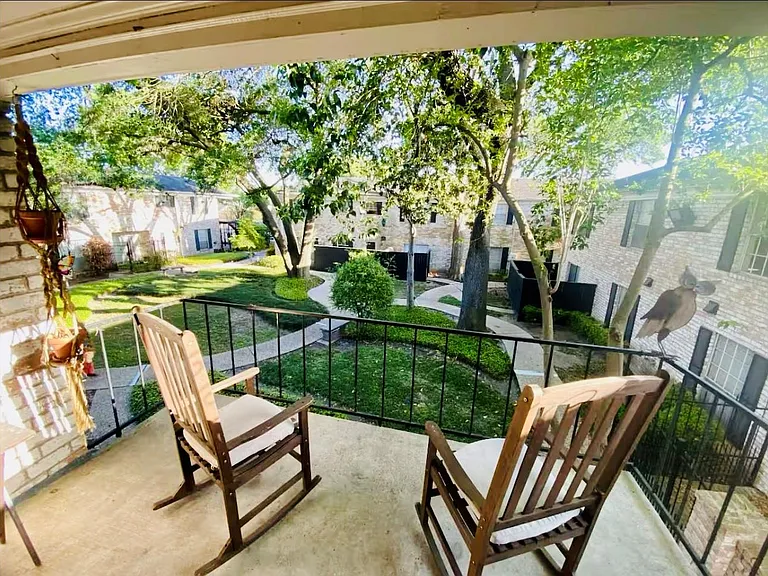 7900 Westheimer Rd #220 — Photo 14
