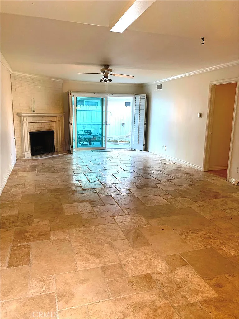Building Photo - 1741 Tustin Ave #49