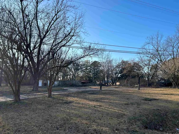 835 N 4th St, West Helena, AR 72390