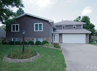 53 Bay Shore Dr, Lacon, IL 61540