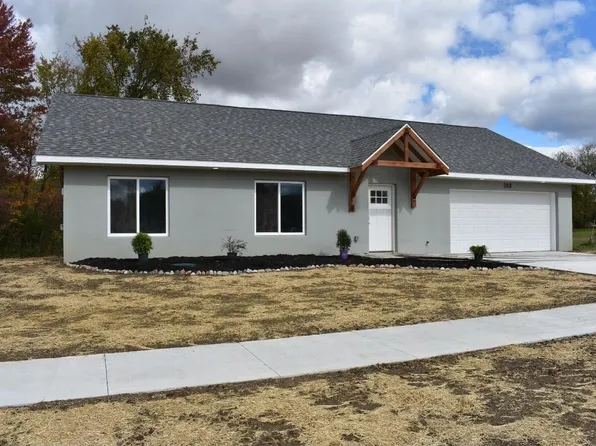 300 Canfield St, Milan, MI 48160