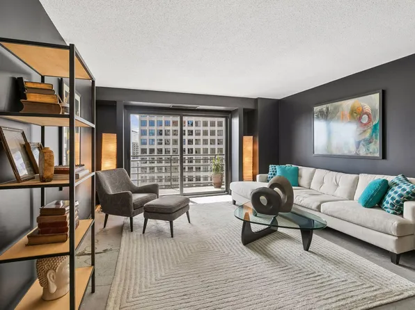 66 9th St Unit 2113, Saint Paul, MN 55101