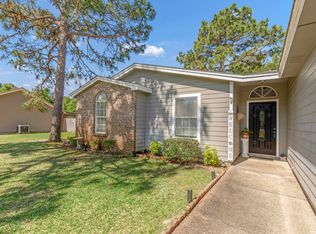 2455 Elkhart Dr, Navarre, FL 32566