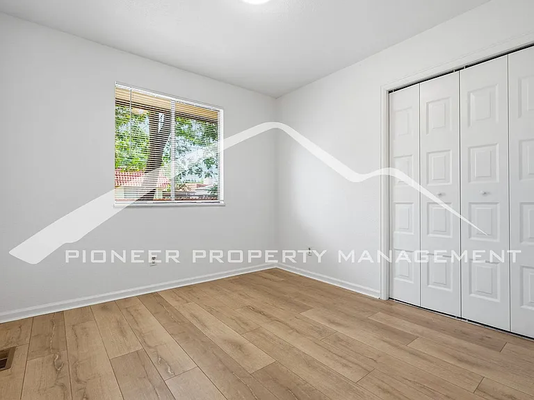 1465 S Troy St — Photo 11