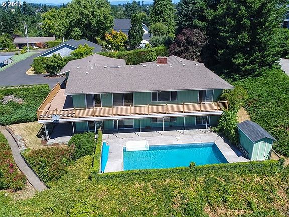 3rd image of 4407 NE 51st St