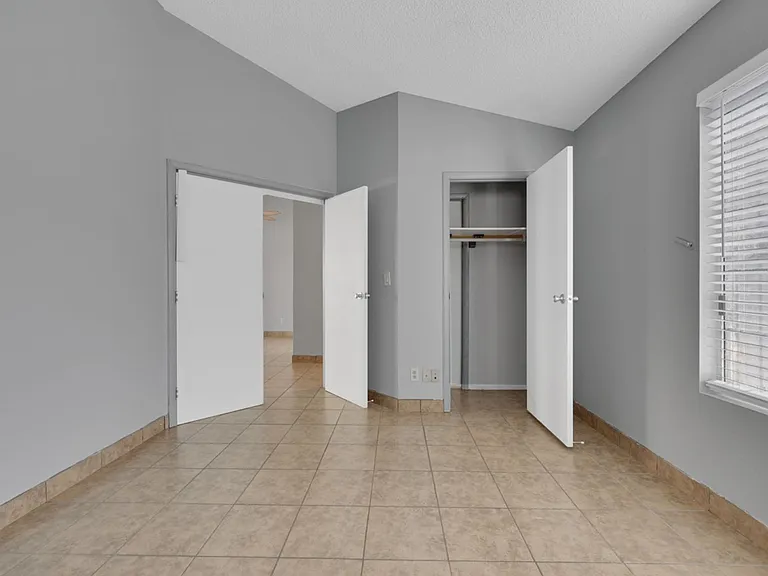2826 Scotch Heather St — Photo 12