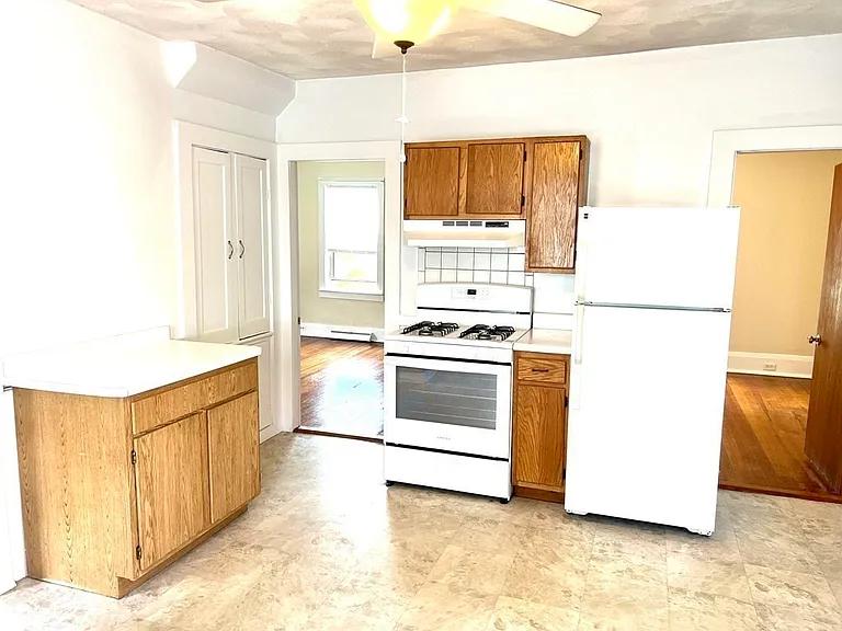 5 Adams St #1 — Photo 1