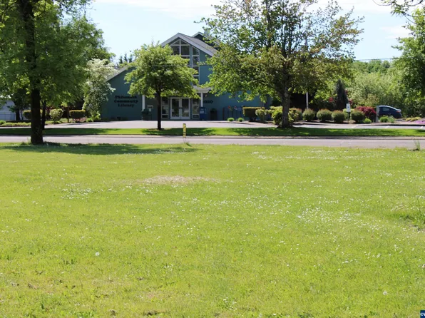 1067 Applegate St, Philomath, OR 97370