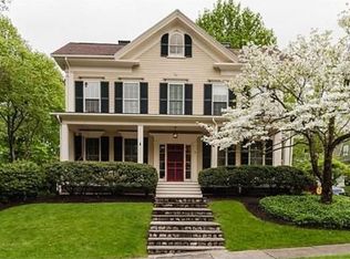 8 Brooks St, Winchester, MA 01890