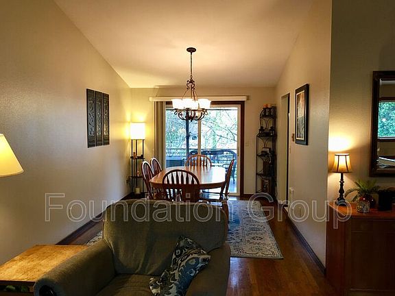 4th image of 11331 19th Ave NE