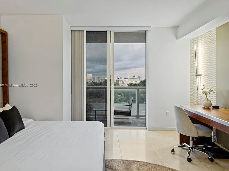 50 Biscayne Blvd #605 — Photo 6