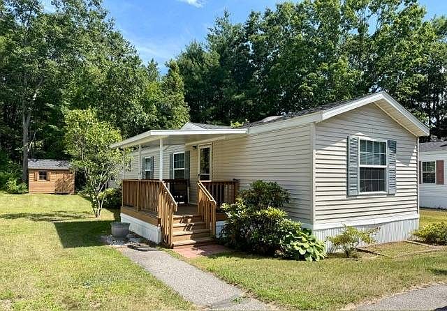 1st image of 8 Ryefield Dr