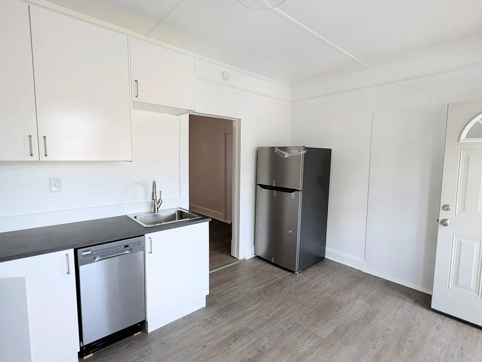 1 bed, 500 sqft, $1,199 — Photo 3