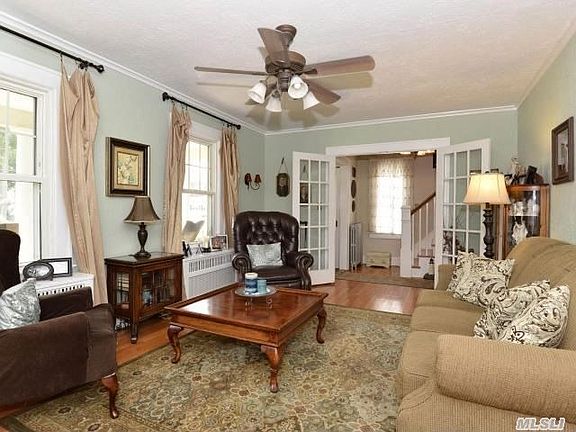 2nd image of 15 Barteau Ave