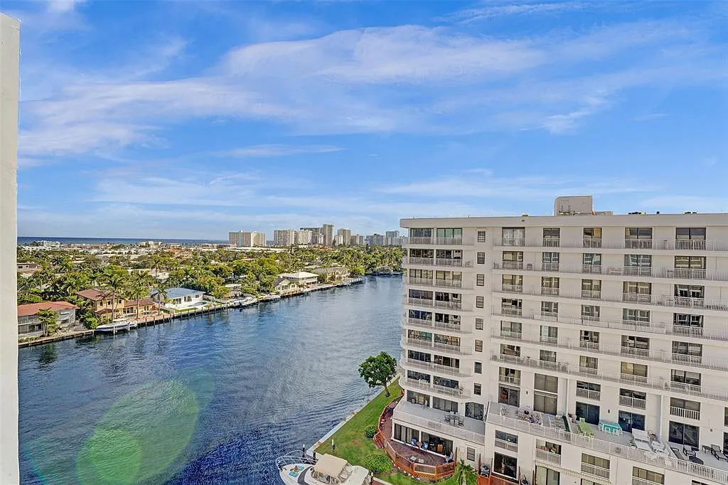 Photo 2 of 23 - 3100 NE 49th St #702 - Fort Lauderdale, FL Building Photo - 3100 NE 49th St #702