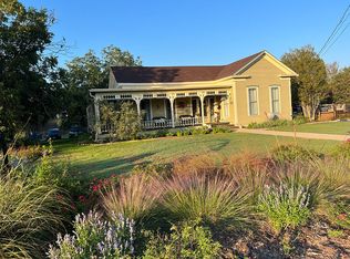 603 N 10th St, Navasota, TX 77868