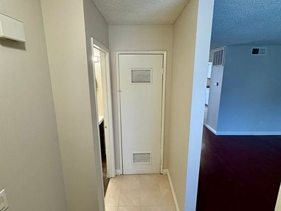 5th image of 1565 Coulston St APT 15
