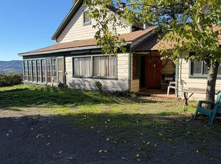 26870 River Rd, Cloverdale, CA 95425