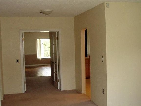 3rd image of 104 10th St