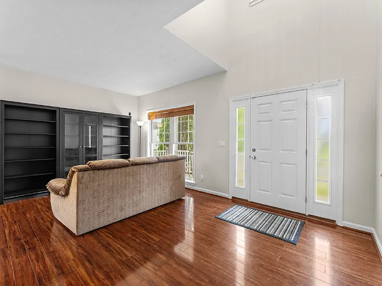 10 Everglades Ln — Photo 9