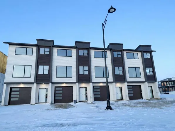 65 NE Lavelle Close, Red Deer, AB T4R 0V7