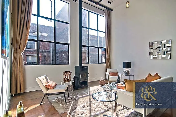 1 Clarence Pl #14 — Photo 2