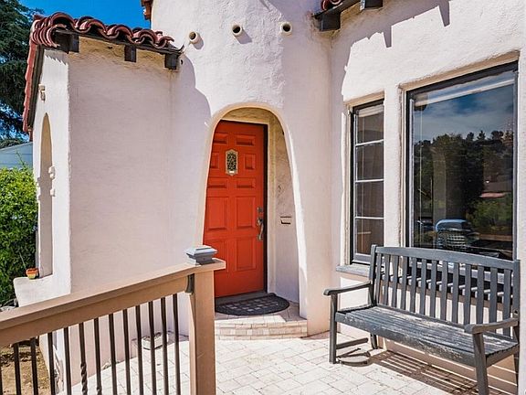 3rd image of 3011 Shasta Cir N