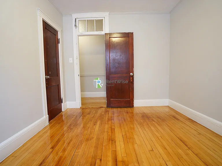 88 Cypress St #3 — Photo 11