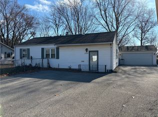 2325 E Kile St, Decatur, IL 62526