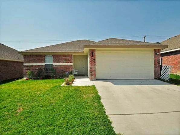 236 Amber Ln, Jarrell, TX 76537