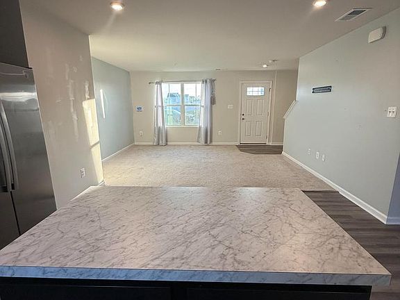 4th image of 110 Mariners Way