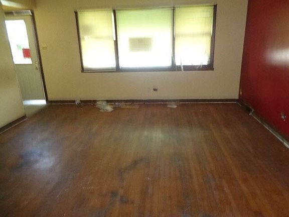 2nd image of 14249 Kenwood Ave