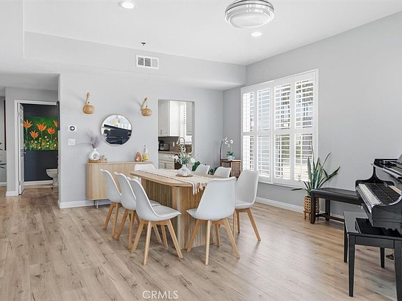3rd image of 10790 Rose Ave Unit 304