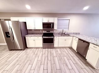 937 N Wedgewood Dr, Mesa, AZ 85203