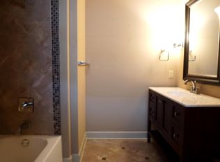 902 Wilcrest Pl, Longview, TX 75604