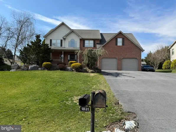 1831 Bell Ave, Chambersburg, PA 17202