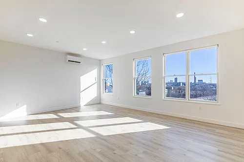 319 Broadway Photo 1