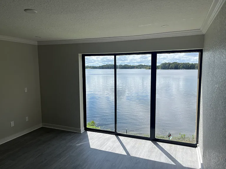 624 Desoto Dr — Photo 18
