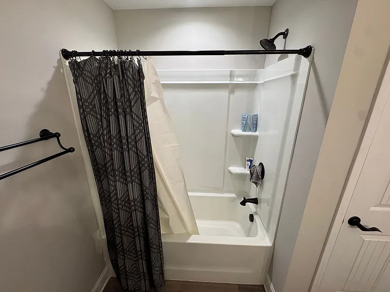 104 Deerberry Ln — Photo 8