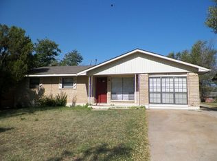 2416 NW 42nd St, Lawton, OK 73505