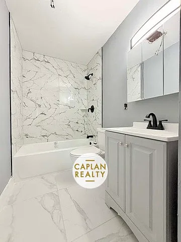 3 bed, 864 sqft, $3,000 — Photo 3